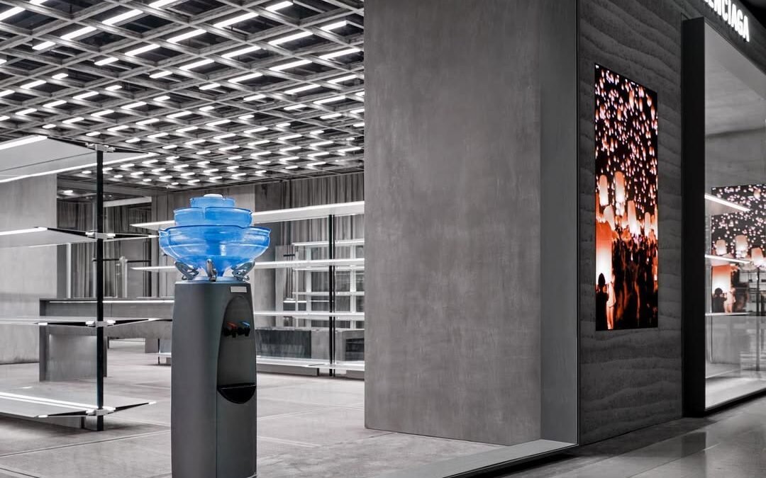 Estética de lo cotidiano: la dupla Moreno Schweikle modifica el mobiliario contemporáneo desde una práctica crítica y colectiva