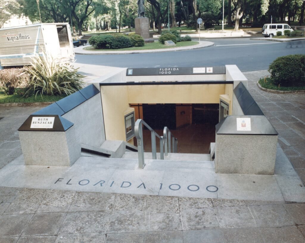 Ruth Benzacar Florida 1000
